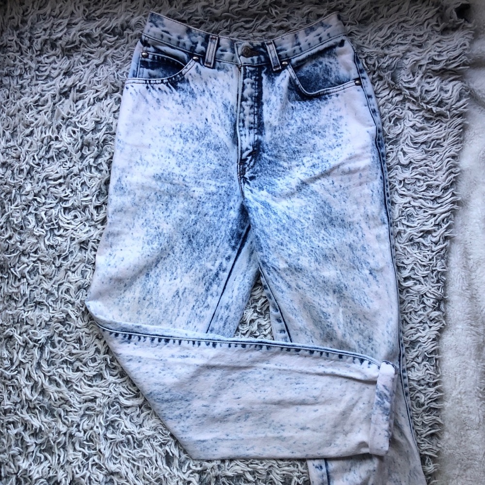 Vintage Levi’s Acid Wash Mom Jeans